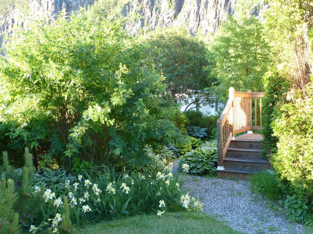 B&B Les Deux Pignons Petit-Saguenay Buitenkant foto