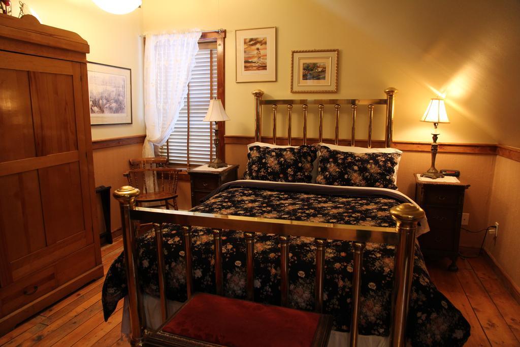 B&B Les Deux Pignons Petit-Saguenay Buitenkant foto