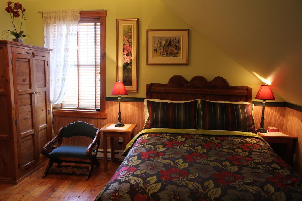B&B Les Deux Pignons Petit-Saguenay Buitenkant foto