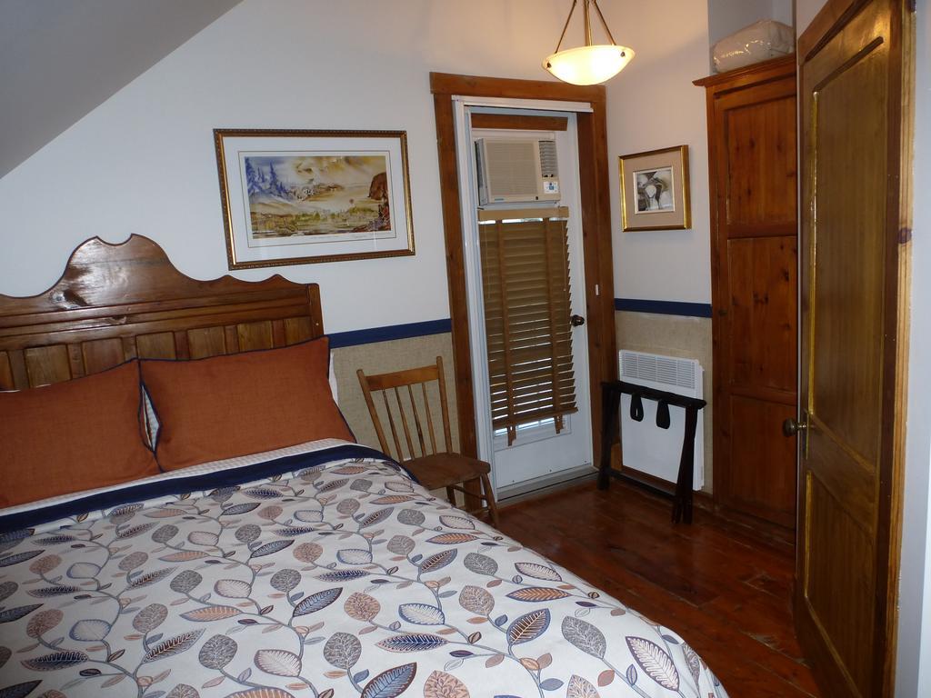 B&B Les Deux Pignons Petit-Saguenay Buitenkant foto