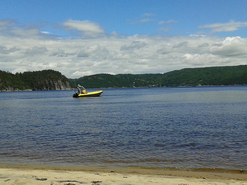 B&B Les Deux Pignons Petit-Saguenay Buitenkant foto